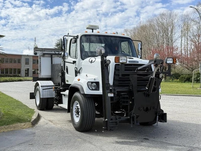 2016 FREIGHTLINER, 27 025 mth, dovoz Kanada — foto 2 z 5