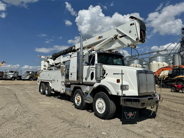 2007 Caterpillar ALTEC, 245 926 mth, dovoz Kanada — foto 3 z 5