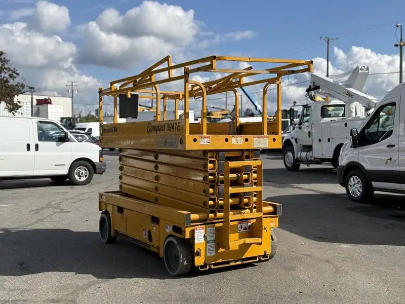 2013 Haulotte COMPACT, dovoz Kanada — foto 7 z 12