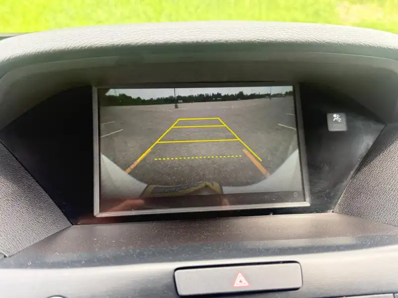 2017 Acura MDX Technology Package, bílá, 145 988 km, dovoz Kanada — foto 9 z 12
