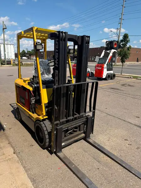 2003 Hyster E50XM, dovoz Kanada — foto 4 z 9