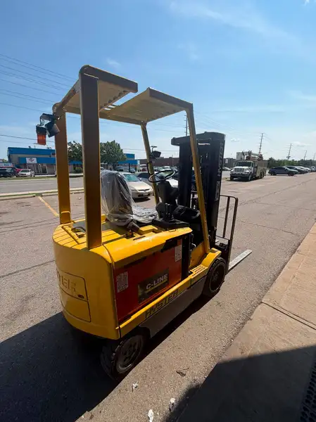 2003 Hyster E50XM, dovoz Kanada — foto 6 z 9