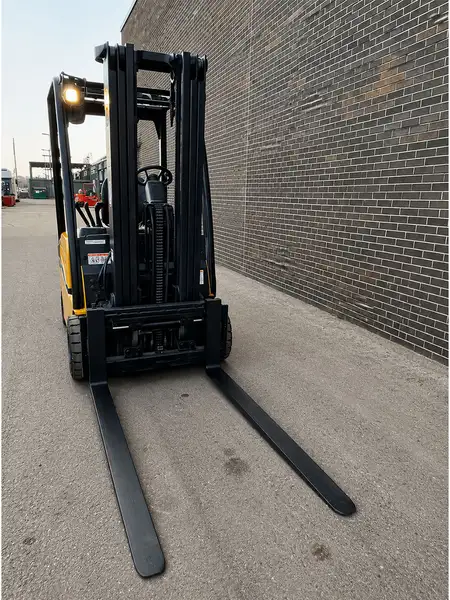 2015 Yale ERP040, dovoz Kanada — foto 3 z 5