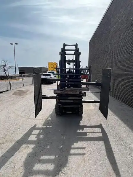 2017 Caterpillar 2C5000, dovoz Kanada — foto 4 z 6