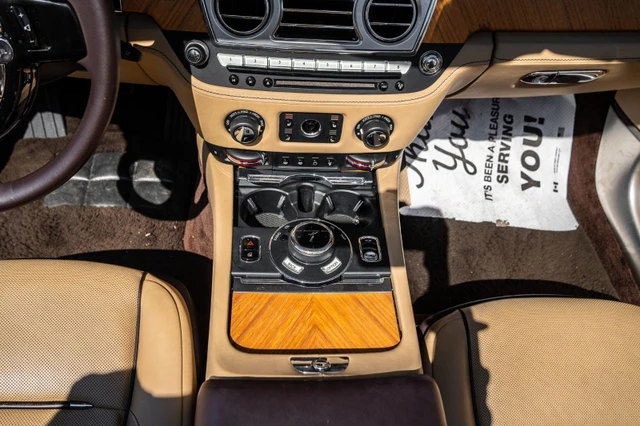 2017 Rolls-Royce Dawn, béžová, 39 400 km, dovoz Kanada — foto 13 z 20
