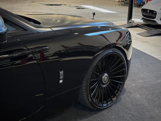 2016 Rolls-Royce Wraith, černá, 38 000 km, dovoz Kanada — foto 4 z 5