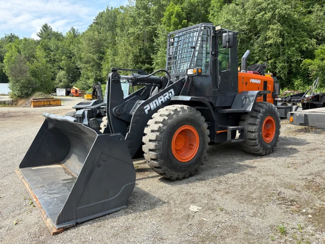 Doosan CHARGEUR, dovoz Kanada — foto 2 z 5