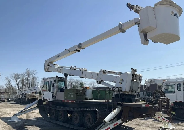 2005 BUCKET, 5 000 mth, dovoz Kanada — foto 2 z 5