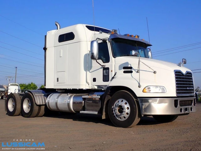 2015 MACK, 980 467 mth, dovoz Kanada — foto 1 z 5 2015 MACK, 980 467 mth, dovoz Kanada — foto 1 z 5