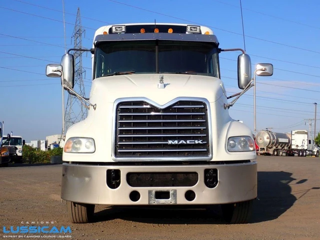 2015 MACK, 980 467 mth, dovoz Kanada — foto 2 z 5