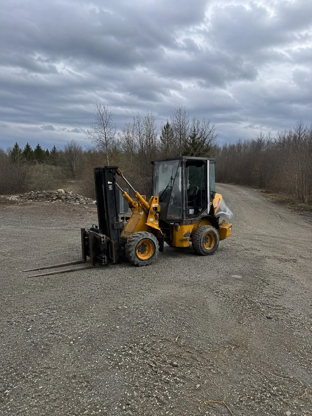 Kubota LOADER, dovoz Kanada — foto 1