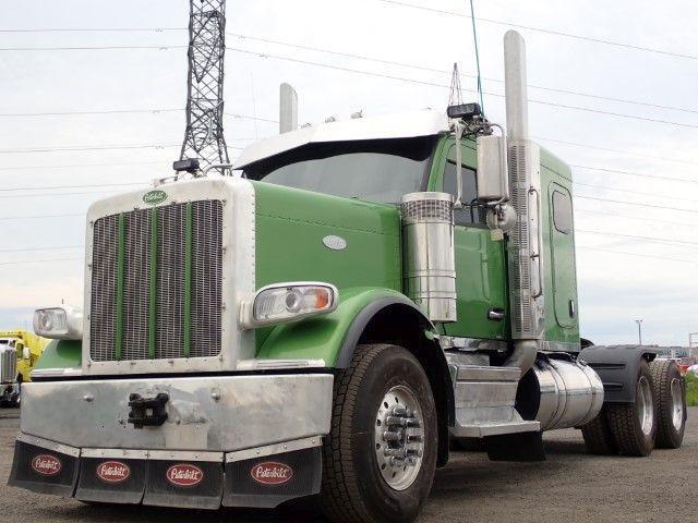 2025 PETERBILT, 143 495 mth, dovoz Kanada — foto 3 z 5