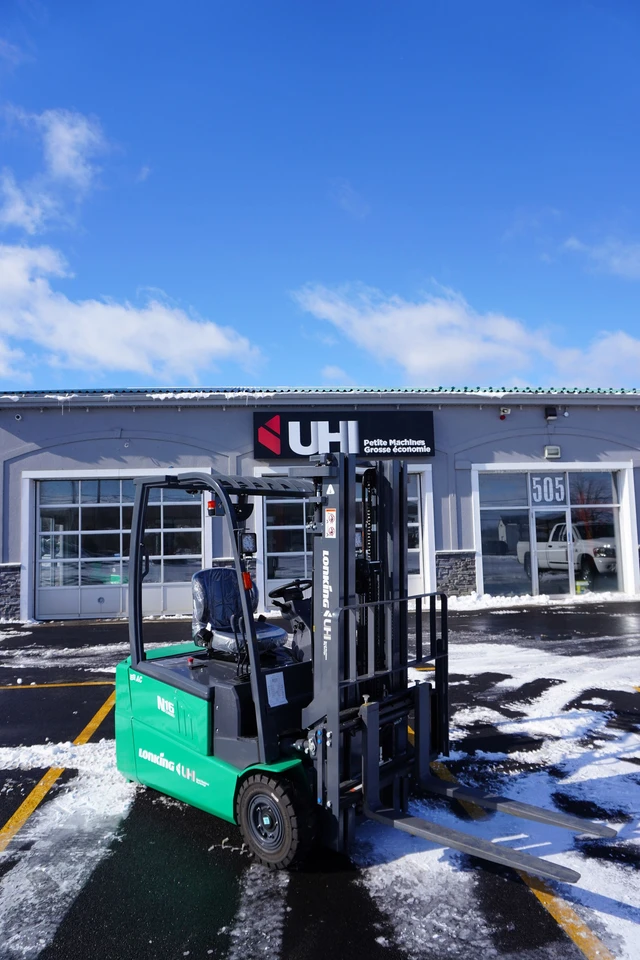2023 UHI, dovoz Kanada — foto 3 z 5