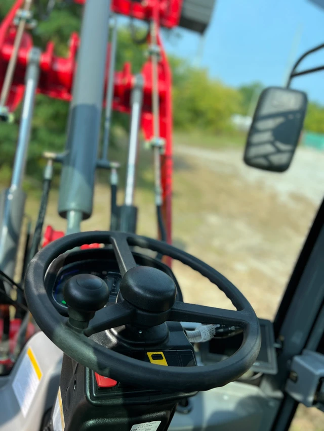 2023 UWL816, dovoz Kanada — foto 4 z 5