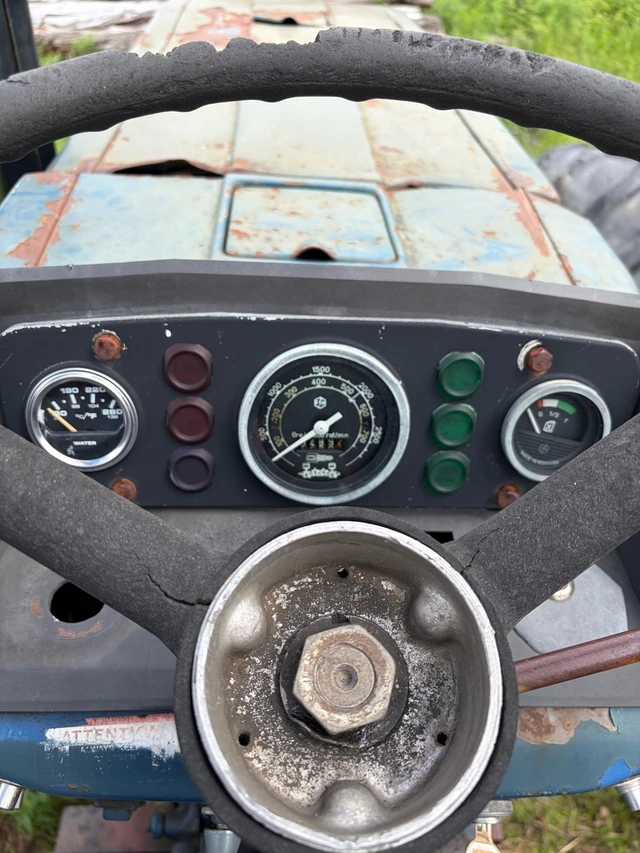 TRACTEUR, dovoz Kanada — foto 3 z 5