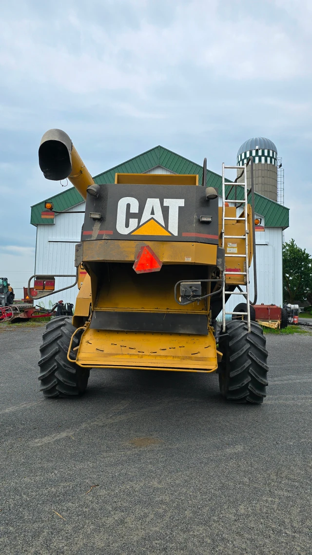 2002 Caterpillar BATTEUSE, 6 000 mth, dovoz Kanada — foto 2 z 5