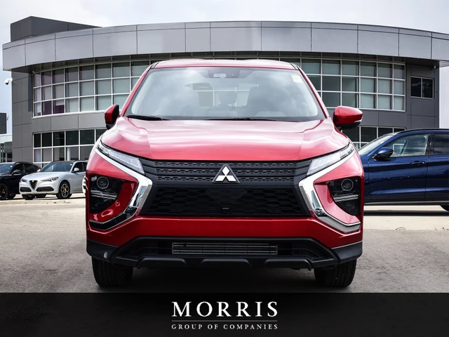 2026 Mitsubishi Eclipse Cross ES, červená, 380 km, dovoz Kanada — foto 2 z 15