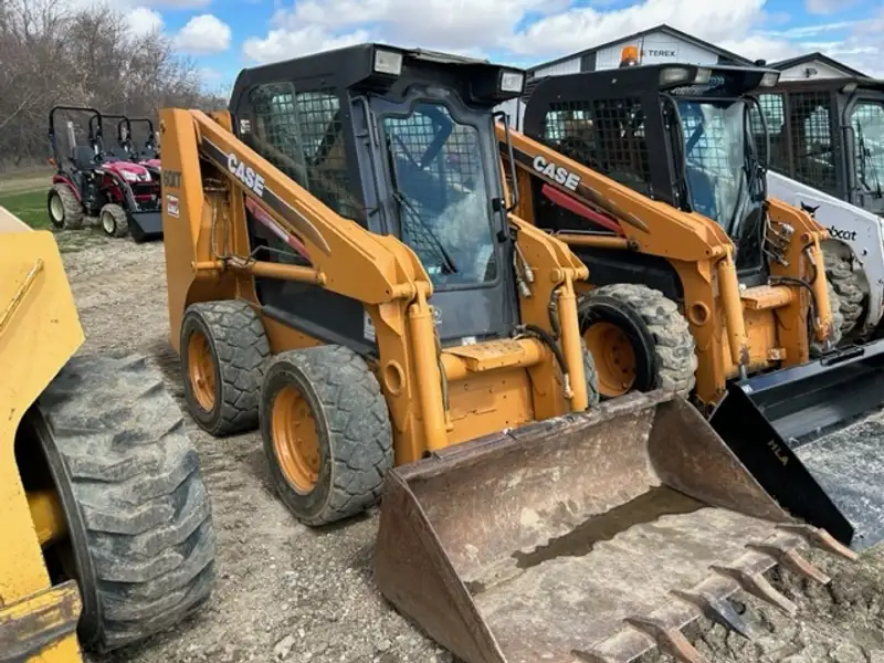 2002 Case 60XT, dovoz Kanada — foto 1