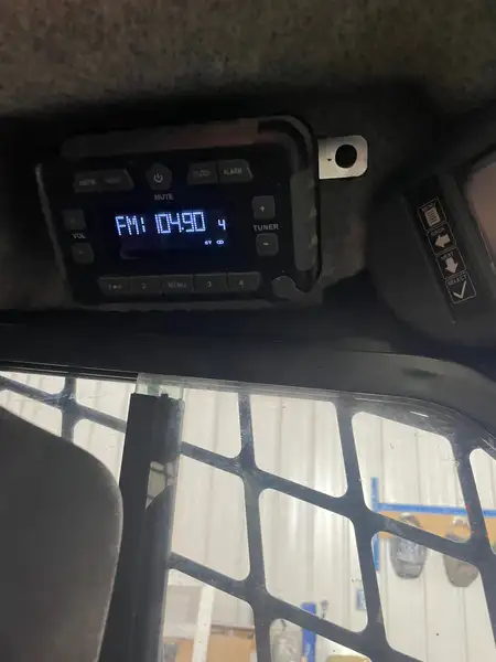 2019 John Deere 324G, dovoz Kanada — foto 5 z 5