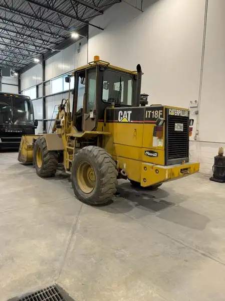 1994 Cat IT18F, 0 mth, dovoz Kanada — foto 2 z 2