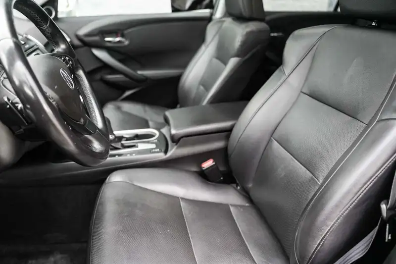2017 Acura RDX Tech Pkg, stříbrná, 194 917 km, dovoz Kanada — foto 12 z 12