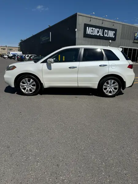 2011 Acura RDX Tech Pkg, bílá, 163 127 km, dovoz Kanada — foto 2 z 12