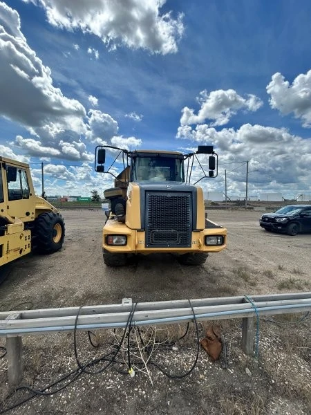 2011 John Deere, 1 mth, dovoz Kanada — foto 2 z 5