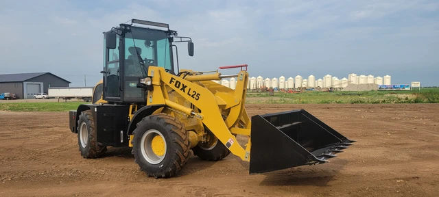 2025 FOX, dovoz Kanada — foto 2 z 5