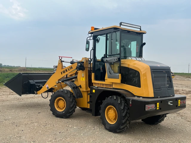 2025 FOX, dovoz Kanada — foto 2 z 5