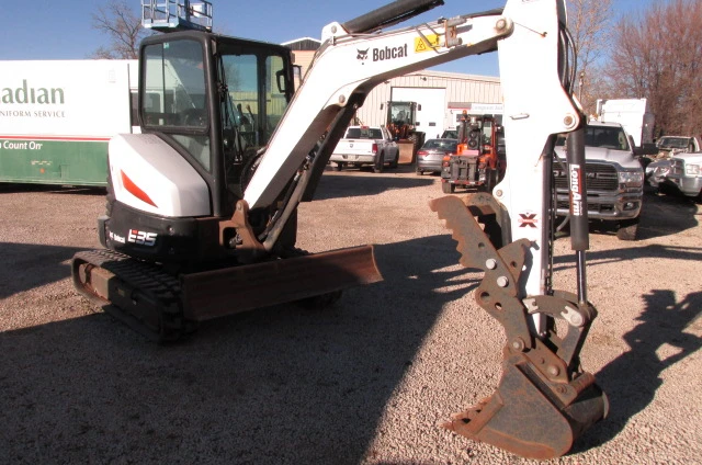 2019 Bobcat E35, 1 mth, dovoz Kanada — foto 2 z 5