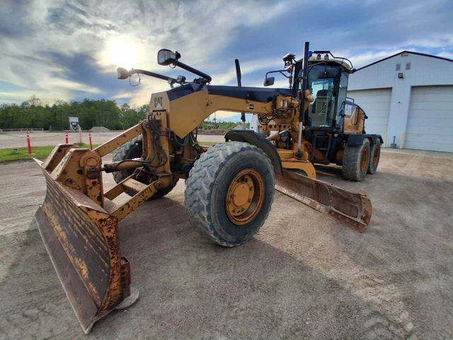 2008 Caterpillar, dovoz Kanada — foto 2 z 5