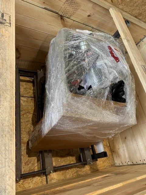 NEW, dovoz Kanada — foto 5 z 5