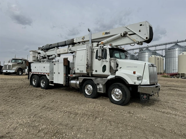 2007 Caterpillar ALTEC, 265 988 mth, dovoz Kanada — foto 2 z 5