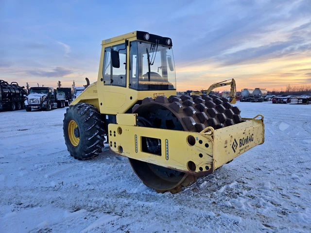 2013 BOMAG, 1 mth, dovoz Kanada — foto 4 z 5