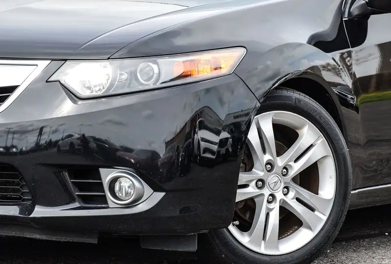 2012 Acura TSX Tech Pkg, černá, 146 200 km, dovoz Kanada — foto 2 z 12