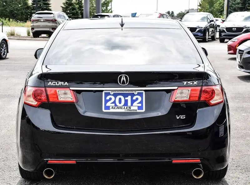 2012 Acura TSX Tech Pkg, černá, 146 200 km, dovoz Kanada — foto 8 z 12