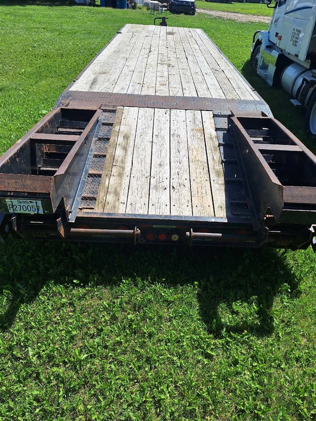 30' flat deck equipment trailer, dovoz Kanada — foto 5 z 5