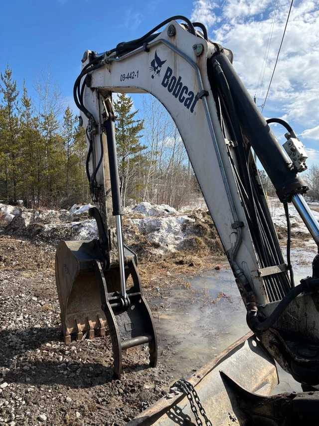 Bobcat 442, dovoz Kanada — foto 4 z 5