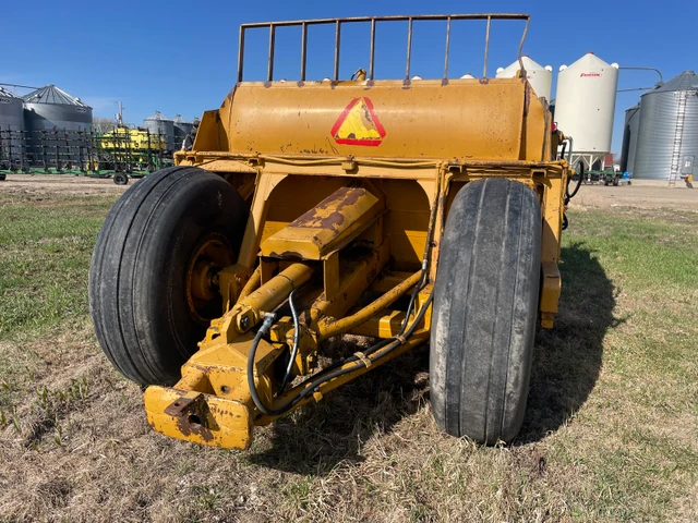 Caterpillar 60, dovoz Kanada — foto 2 z 4