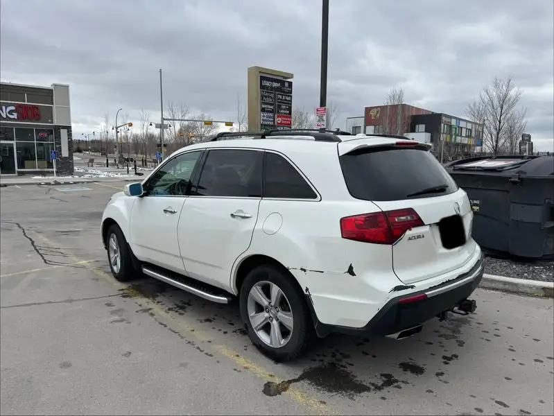 2011 Acura MDX Tech Pkg, bílá, 223 643 km, dovoz Kanada — foto 4 z 12