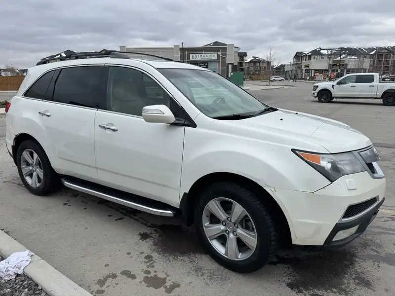 2011 Acura MDX Tech Pkg, bílá, 223 643 km, dovoz Kanada — foto 8 z 12