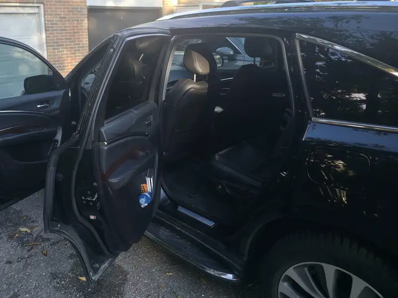2016 Acura MDX Tech Pkg, černá, 141 000 km, dovoz Kanada — foto 6 z 12