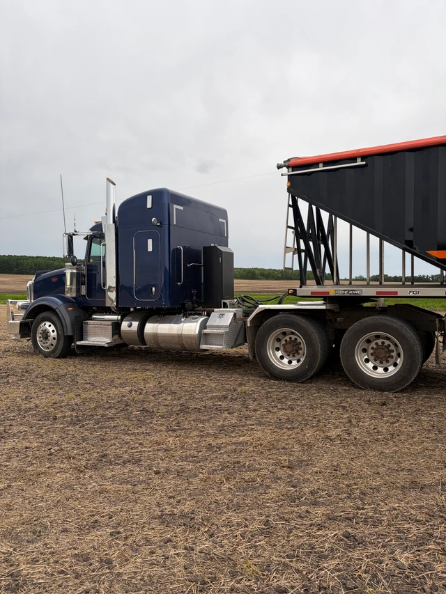 2018 PETERBILT, 1 mth, dovoz Kanada — foto 4 z 5