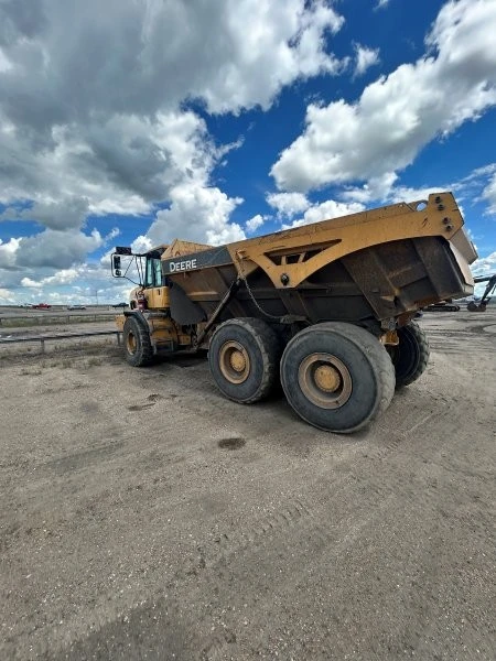 2011 John Deere, 1 mth, dovoz Kanada — foto 3 z 5