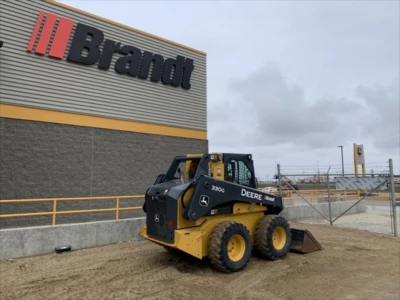 2018 John Deere 330G, 1 mth, dovoz Kanada — foto 3 z 5