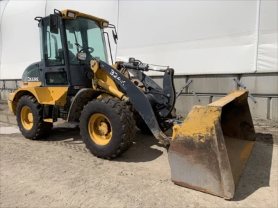 2017 John Deere 324K, 1 mth, dovoz Kanada — foto 2 z 5
