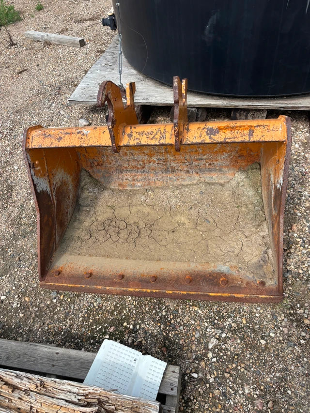 Case EXCAVATOR, dovoz Kanada — foto 3 z 4