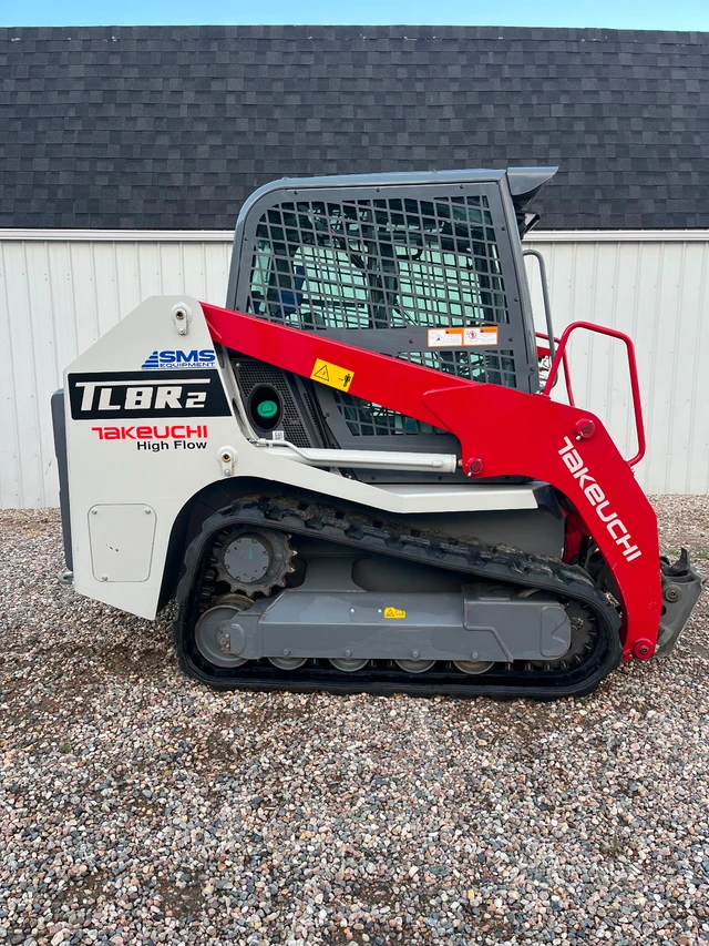 Takeuchi TL8R2, dovoz Kanada — foto 4 z 5