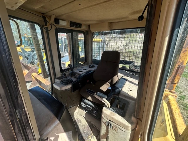 2003 Caterpillar D6M, 1 mth, dovoz Kanada — foto 3 z 5