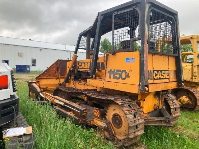 1981 Case 1150C, 1 492 mth, dovoz Kanada — foto 1